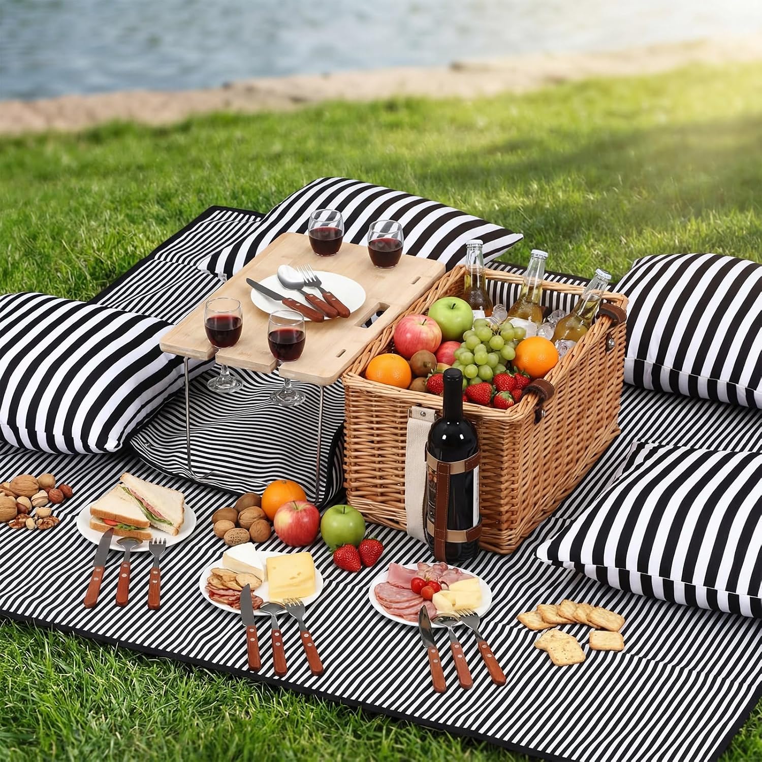 4 Person Wicker Picnic Basket Accessory Set